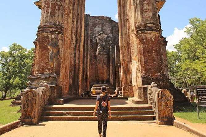 Sri Lanka V.I.P. private Tour package 4.N - 5 days oll including - What the private format is worth