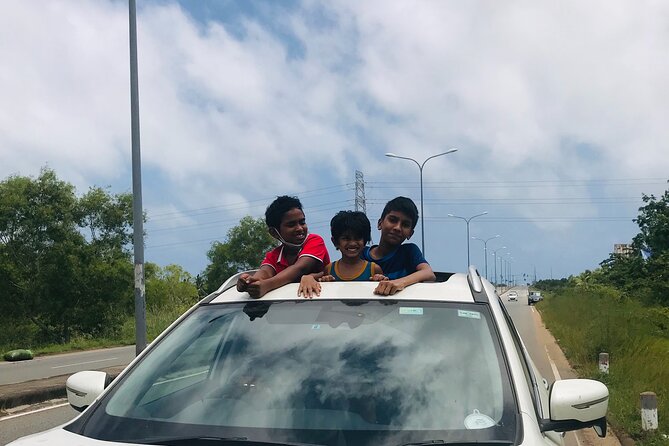 Srilanka airport to colombo transfers - The people behind the wheel