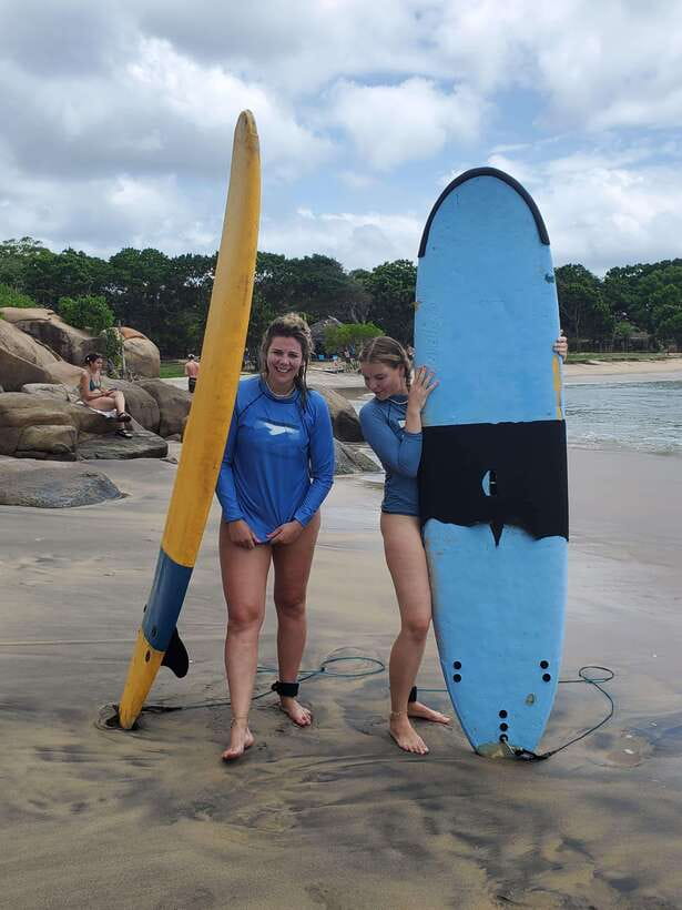 Surf & Stay: Private Surf Lesson in mirissa - Meeting Banti, Dani, or Danny