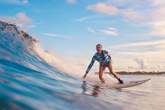 Surf with Apple - Who should book this Weligama surf lesson