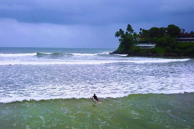 Surfing Lessons at Unawatuna - Photos, refreshments, and the small extras