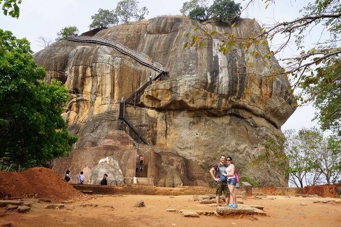 Ten Days Scenic Sri Lanka - Tea Country Brings Cooler Air and Waterfalls