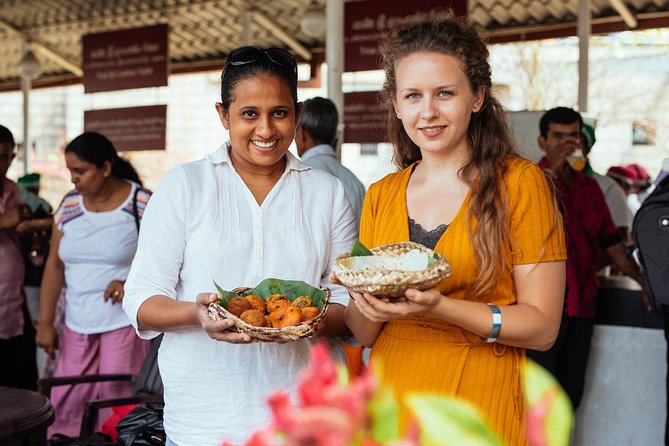 The 10 Tastings of Kandy With Locals: Private Street Food Tour - Starting at Kandy Municipal Central Market