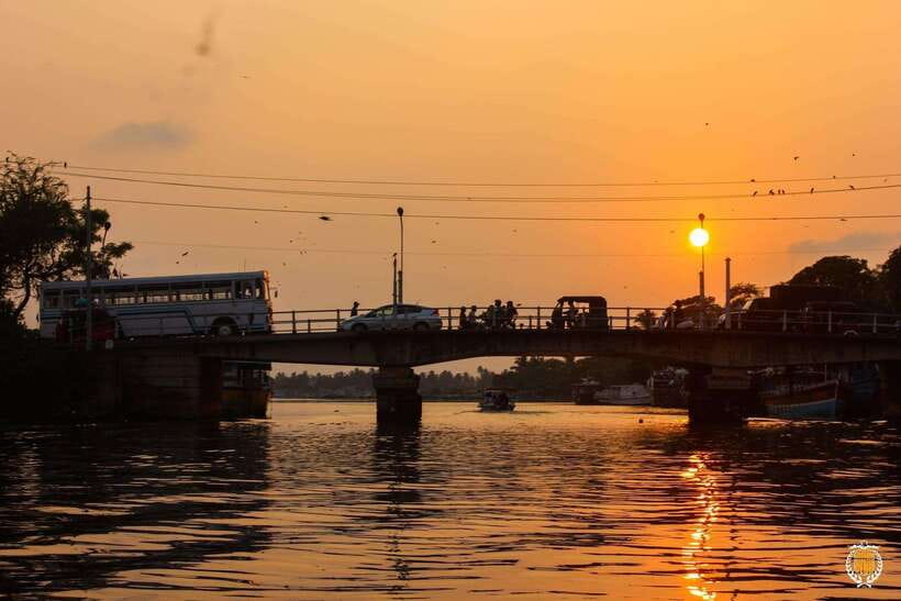 Trincomalee: Guided scooter City Tour - Fort Frederick and the Koneswaram Temple