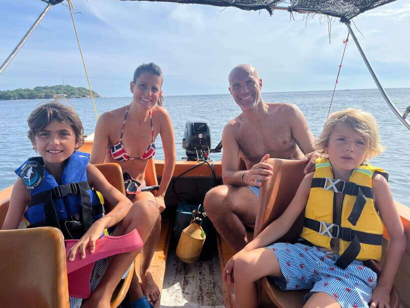Trincomalee : Whale & dolphin watching +pigeon island tour - Searching the deep sea for whales and dolphins