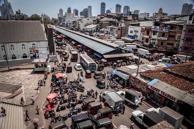 Tuk It Easy Colombo - Market districts, roof views, and ordinary Colombo