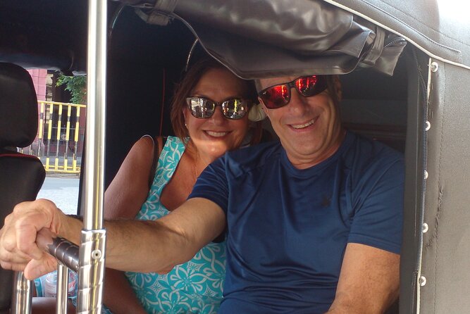 Tuk ride is very cheap in colombo (All inclusive)city tour - Hindu and Buddhist temples in central Colombo