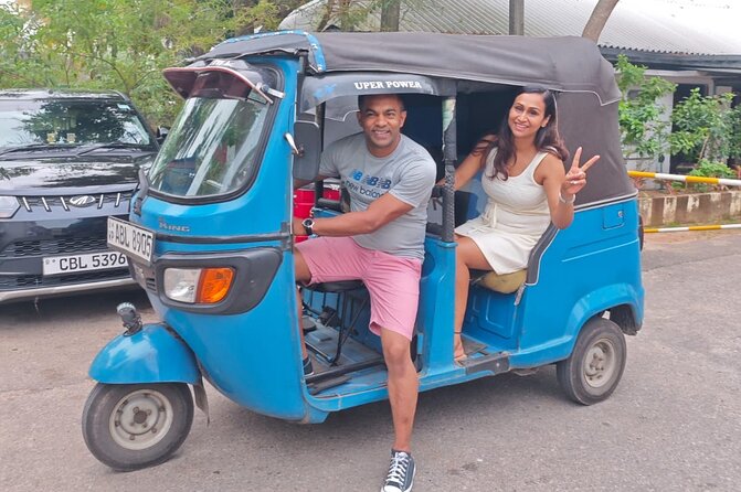 Tuk Tuk Private Tour Exploring Sri Lanka Capital of Colombo - Parks, memorials, and Cinnamon Gardens