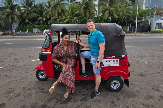 Tuk Tuk safari capital Colombo (Food and Entry Fees) Including - Viharamahadevi Park, Town Hall, and Independence Square