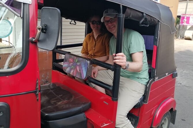 Tuk Tuk Safari Colombo Sri Lanka - Why a tuk-tuk suits Colombo better than a standard sightseeing ride