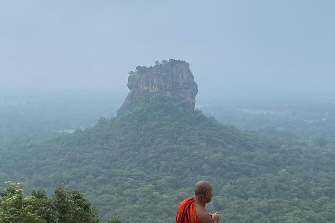 Ultimate 8-Day Sri Lanka Adventure: Private Guided Tour - Day 5: A quiet carving site and Yala safari