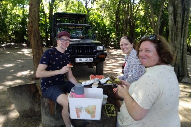 Walawe Palm Safari Udawalawe - The real value of the $22 price