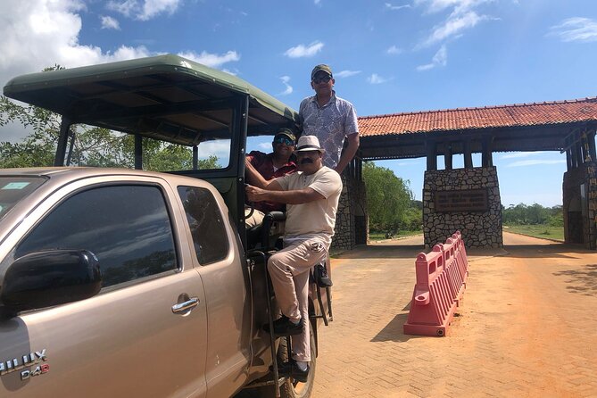Yala Safari Half Day Tour - What breakfast and water add to the value